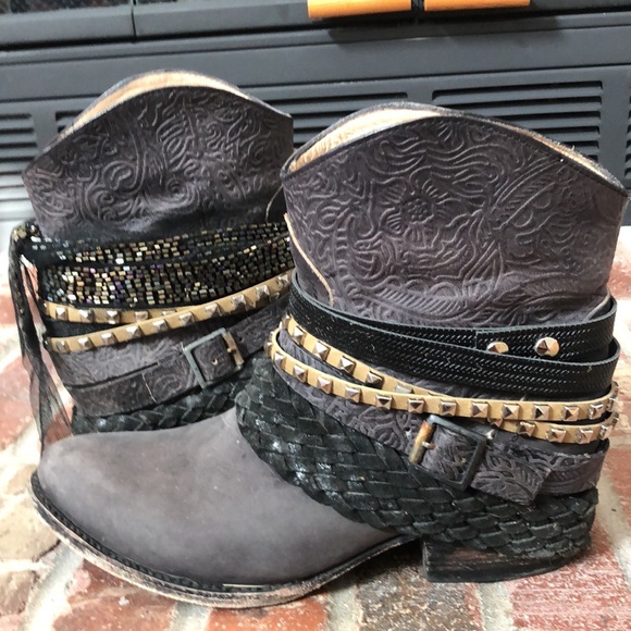 Black Leather Boots 9M - Picture 8 of 10